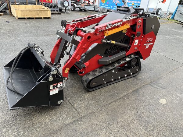 Dirt Wizard Pro Mini Loader Combo